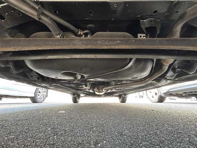 スズキ アルト F 山口県 2015(平27)年 1.9万km シルキーシルバーメタリック ５速マニュアル/ワンオーナー/禁煙車/Ｗエアバック/キーレスエントリー/純正ＣＤ/横滑り防止装置/走行１８４６２Ｋｍ/取扱説明書/保証書/フロアマット/スペアキー/夏冬タイヤ有り