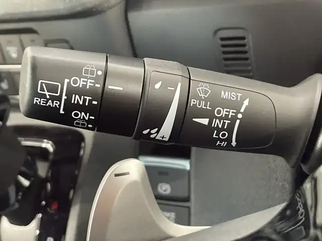ホンダ Ｎ ＢＯＸ カスタム ターボ 栃木県 2023(令5)年 0.5万km クリスタルブラックパール 純正ナビ/（Bluetooth/CD/フルセグTV）/バックカメラ/ホンダセンシング/・衝突軽減ブレーキ/・誤発進抑制機能/・アダプティブクルーズコントロール/・車線維持支援システム/・路外逸脱抑制機能/・先行車発進お知らせ機能/・標識認識機能/・オートハイビーム/両側パワースライドドア/ハーフレザーシート/シートヒーター/LEDヘッドライト/パドルシフト/スマートキー/アイドリングストップ/ステアリングスイッチ/電動格納ミラー/純正フロアマット/純正アルミホイール