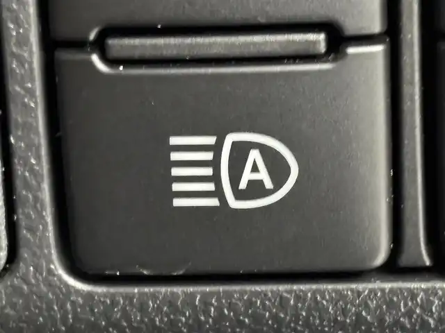 ダイハツ キャスト アクティバ G リミテッド SAⅢ 福岡県 2019(平31)年 5.3万km スプラッシュブルーM 純正ナビ／フルセグＴＶ　/アラウンドビューモニター　/ＥＴＣ　/コーナーセンサー　/衝突軽減ブレーキ　/横滑り防止　/アイドリングストップ　/シートヒーター　/プッシュスタート　/純正１５インチＡＷ　/ＬＥＤヘッドライト