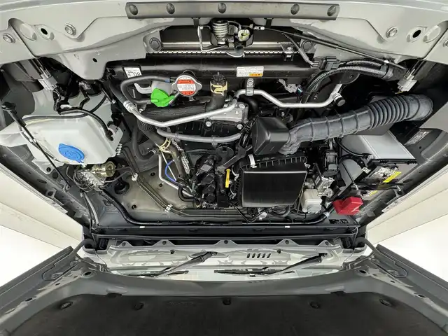 スズキ ジムニー シエラ JC 滋賀県 2024(令6)年 0.6万km ミディアムグレー クルーズコントロール/ETC/ステアリングスイッチ/シートヒーター/LEDヘッドライト/オートライト/オートハイビーム/純正フロアマット/純正15インチアルミホイール/プッシュスタート/スマートキー/スペアキー
