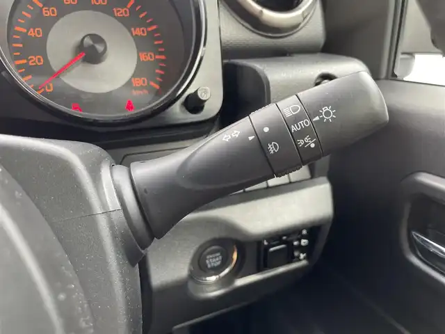 スズキ ジムニー シエラ JC 滋賀県 2024(令6)年 0.6万km ミディアムグレー クルーズコントロール/ETC/ステアリングスイッチ/シートヒーター/LEDヘッドライト/オートライト/オートハイビーム/純正フロアマット/純正15インチアルミホイール/プッシュスタート/スマートキー/スペアキー