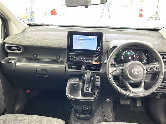 トヨタ シエンタ ハイブリッド Z 福島県 2023(令5)年 3.5万km アーバンカーキ ／禁煙車/／純正ナビ機能付きＤＡ/／ＥＴＣ/／１００電源/／バックカメラ/／両側電動スライドドア/／衝突軽減装置/／純正１５インチアルミホイール/／Ｂｌｕｅｔｏｏｔｈ/／オートライト１/／オートエアコン/／ＬＥＤヘッドライト