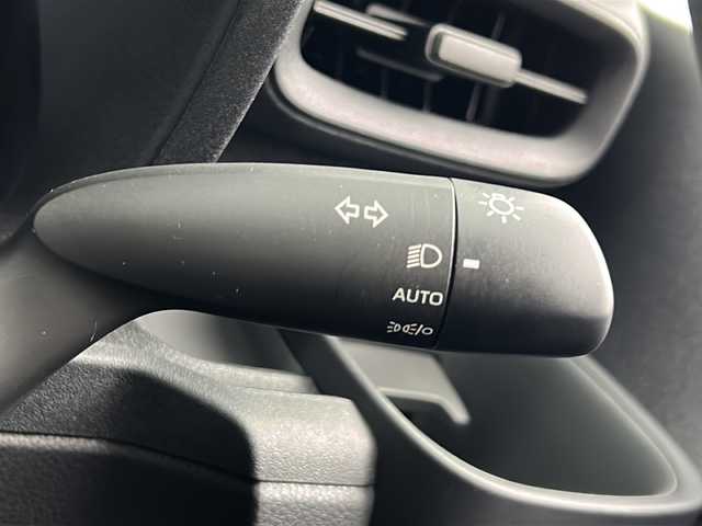 トヨタ シエンタ ハイブリッド Z 福島県 2023(令5)年 3.5万km アーバンカーキ ／禁煙車/／純正ナビ機能付きＤＡ/／ＥＴＣ/／１００電源/／バックカメラ/／両側電動スライドドア/／衝突軽減装置/／純正１５インチアルミホイール/／Ｂｌｕｅｔｏｏｔｈ/／オートライト１/／オートエアコン/／ＬＥＤヘッドライト