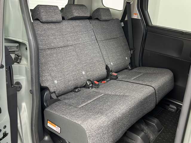 トヨタ シエンタ ハイブリッド Z 福島県 2023(令5)年 3.5万km アーバンカーキ ／禁煙車/／純正ナビ機能付きＤＡ/／ＥＴＣ/／１００電源/／バックカメラ/／両側電動スライドドア/／衝突軽減装置/／純正１５インチアルミホイール/／Ｂｌｕｅｔｏｏｔｈ/／オートライト１/／オートエアコン/／ＬＥＤヘッドライト