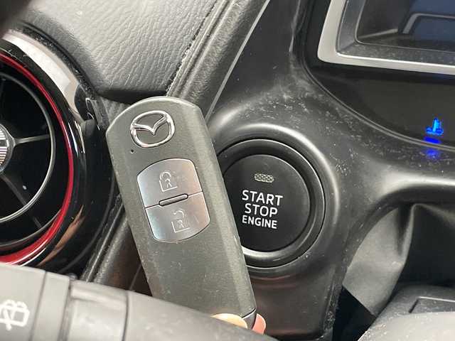 マツダ ＣＸ－３ XD ツーリング 愛知県 2015(平27)年 3万km ソウルレッドプレミアムメタリック 純正ナビ/クルーズコントロール/バックカメラ/ヘッドアップディスプレイ/純正アルミホイール/ブラインドスポットモニター/LEDヘッドライト/パドルシフト/ドライブレコーダー/ETC/衝突軽減システム/フルセグ/CD DVD/Bluetooth/ステアリングスイッチ/スマートキー/プッシュスタート