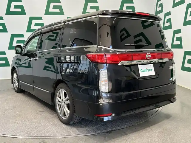 日産 エルグランド 250ハイウェイスター 鹿児島県 2010(平22)年 8.1万km ファントムブラック 禁煙車　/純正ナビ/・ワンセグTV/・Bluetooth/全方位カメラ　/フリップダウンモニター　/オットマン　/ロール式サンシェード　/カーテンエアバッグ　/ビルトインＥＴＣ　/純正アルミホイール　/純正ドアバイザー　/社外フロアマット　/スマートキー/プッシュスタート