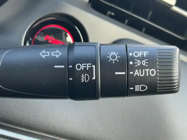 ホンダ ヴェゼル ハイブリッド e:HEV Z 兵庫県 2024(令6)年 1.5万km グレー 純正ディスプレイオーディオ/アップルカープレイ/アンドロイドオート/バックカメラ/前席シートヒーター/ステアリングヒーター/パワーバックドア/パドルシフト/ハーフレザーシート/ビルトインETC/ステアリングスイッチ/純正フロアマット/純正18インチAW/スマートキープッシュスタート