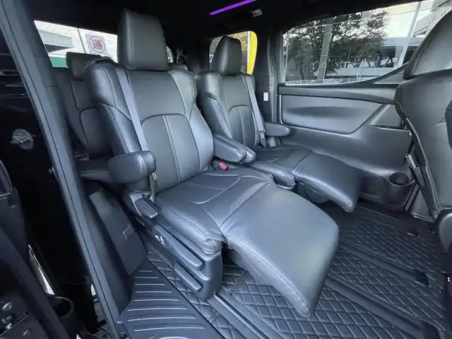 トヨタ ヴェルファイア ゴールデンアイズⅡ 千葉県 2021(令3)年 2.7万km ブラック ワンオーナー/モデリスタエアロ(F/S/R)/純正オプションナビ/・CD/DVD/Bluetooth/フルセグTV/純正12.1インチフリップダウンモニター/バックカメラ/両後パワースライドドア/パワーバックドア/トヨタセーフティーセンス/・プリクラッシュセーフティー/・レーンディパーチャーアラート/・パーキングサポートブレーキ/・ロードサインアシスト/・オートマチックハイビーム/・アダプティブクルーズコントロール/社外20インチアルミホイール【REIHEN】/スマートキー/前後コーナーセンサー/AC100V100W電源/純正LEDヘッドライト/フォグランプ/ビルトインETC/社外レザー調シートカバー/黒木目調パネル/サイド＆カーテンエアバッグ/ニーエアバッグ/新車時保証書＆取扱説明書