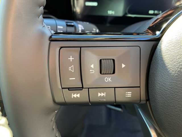 日産 セレナ e－パワー ハイウェイスター V 岐阜県 2025(令7)年 0.1千km プリズムホワイト 登録時走行距離6ｋｍ/全方位カメラ/両側パワースライドドア/フルセグＴＶ/純正ディスプレイオーディオ/バックカメラ/クルーズコントロール/プロパイロット/ハーフレザーシート/ワイヤレス充電/ＬＥＤヘッドライト/フロントフォグランプ/オートライト/オートマチックハイビーム/プッシュスタート/スマートキー/スペアキー/純正アルミホイール//禁煙車