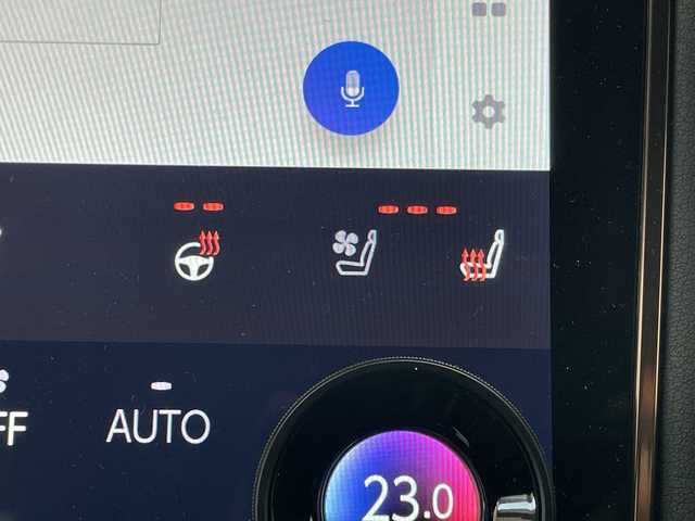トヨタ アルファードハイブリット Z 群馬県 2025(令7)年 0.7万km ブラック サンルーフ　純正１４型ナビ　純正１３．２型後席モニター　電子ミラー　ユニバーサルステップ　ワイヤレス充電器　全周囲カメラ　ドラレコ　両側電動スライドドア　シートヒーター／シートベンチレーション　禁煙車
