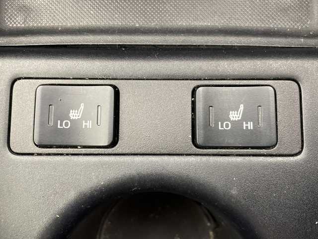 トヨタ プリウス Sツーリングセレクション 群馬県 2020(令2)年 8.6万km アティチュードブラックマイカ ＴＲＤエアロ　純正ナビ　バックカメラ　レザーシート　シートヒーター　衝突被害軽減ブレーキ　レーンアシスト　アダプティブクルーズコントロール　ビルトインＥＴＣ　ＡＣ１００Ｖ電源　スマートキー　禁煙差