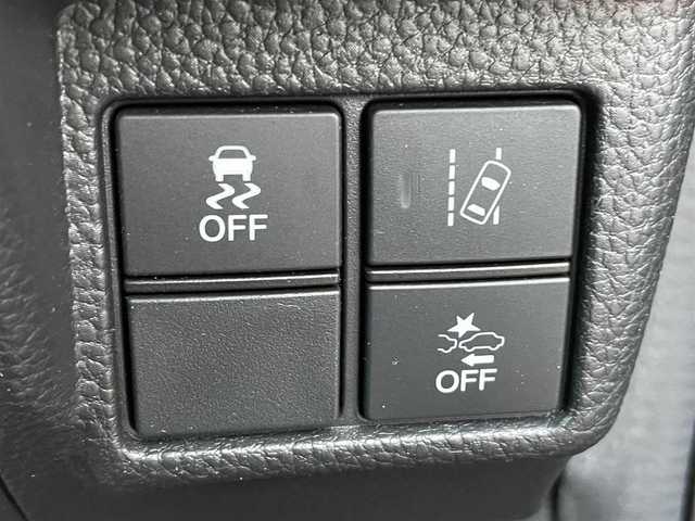 ホンダ Ｎ ＢＯＸ カスタム G L ホンダセンシング 新潟県 2018(平30)年 5.2万km クリスタルブラックパール ワンオーナー/純正ホイール夏タイヤ装着/社外ホイールスタッドレスタイヤ車載/メモリナビ/フルセグテレビ/バックカメラ/ウィンカーミラー/ホンダセンシング/ドアバイザー/プッシュスタート/片側パワースライドドア/ETC/純正フロアマット/Bluetooth/ハンズフリー/ECON/ステアリングスイッチ/スペアキー1個