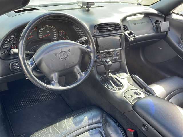 シボレー コルベット 新潟県 2000(平12)年 8.7万km シルバー 社外SDナビ(AVIC-RZ810)/CD/DVD/BT/フルセグテレビ/SDミュージックサーバー/ETC/クルーズコントロール/革シート/パワーシート/BOSEスピーカー/純正17インチアルミホイール