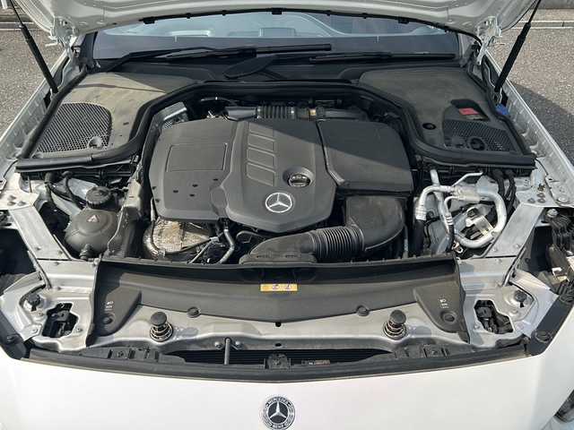 メルセデス・ベンツ Ｍ・ベンツ ＣＬＳ２２０ｄ スポーツ エクスクルーシブPKG 岐阜県 2022(令4)年 3.4万km ダイヤモンドホワイト 赤黒レザーシート/メーカーオプションナビ/フルセグTV/BT/USB/FM/AM/Burmesterオーディオ/レーダークルーズコントロール/シートヒーター/エアシート/パワーシート/シートポジションメモリー機能/バックカメラ/アラウンドビューモニター/パドルシフト/ブラインドスポットモニター/アクティブレーンキープアシスト/アクティブステアリングアシスト/アクティブブレーキアシスト/道路標識アシスト/ヘッドアップディスプレイ/パークトロニック/ETC2.0/ドライブレコーダー（SD無）/ISOFIX/純正フロアマット