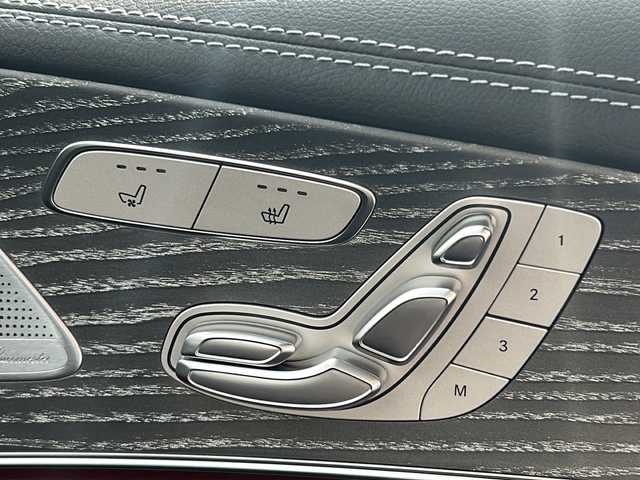 メルセデス・ベンツ Ｍ・ベンツ ＣＬＳ２２０ｄ スポーツ エクスクルーシブPKG 岐阜県 2022(令4)年 3.4万km ダイヤモンドホワイト 赤黒レザーシート/メーカーオプションナビ/フルセグTV/BT/USB/FM/AM/Burmesterオーディオ/レーダークルーズコントロール/シートヒーター/エアシート/パワーシート/シートポジションメモリー機能/バックカメラ/アラウンドビューモニター/パドルシフト/ブラインドスポットモニター/アクティブレーンキープアシスト/アクティブステアリングアシスト/アクティブブレーキアシスト/道路標識アシスト/ヘッドアップディスプレイ/パークトロニック/ETC2.0/ドライブレコーダー（SD無）/ISOFIX/純正フロアマット