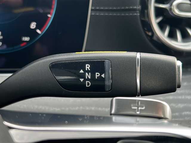 メルセデス・ベンツ Ｍ・ベンツ ＣＬＳ２２０ｄ スポーツ エクスクルーシブPKG 岐阜県 2022(令4)年 3.4万km ダイヤモンドホワイト 赤黒レザーシート/メーカーオプションナビ/フルセグTV/BT/USB/FM/AM/Burmesterオーディオ/レーダークルーズコントロール/シートヒーター/エアシート/パワーシート/シートポジションメモリー機能/バックカメラ/アラウンドビューモニター/パドルシフト/ブラインドスポットモニター/アクティブレーンキープアシスト/アクティブステアリングアシスト/アクティブブレーキアシスト/道路標識アシスト/ヘッドアップディスプレイ/パークトロニック/ETC2.0/ドライブレコーダー（SD無）/ISOFIX/純正フロアマット