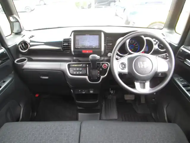 ホンダ Ｎ ＢＯＸ カスタム G Lパッケージ 千葉県 2016(平28)年 7.9万km スマートブラック ワンオーナー/社外ナビ、フルセグTV/バックカメラ/社外オーディオ【DVD/CD/BT】/片側パワースライドドア/HIDヘッドライト&ハロゲンフォグ/LED室内灯/ナビ連動ステアリングスイッチ/横滑り防止装置/オートリトラミラー/ビルトインETC、スペアキー/取扱説明書/新車時保証書