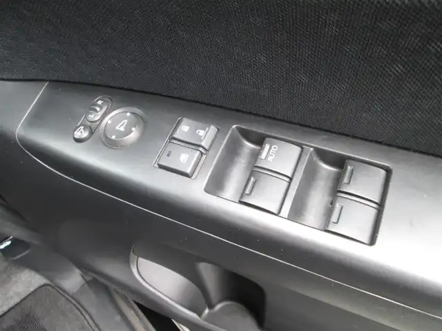 ホンダ Ｎ ＢＯＸ カスタム G Lパッケージ 千葉県 2016(平28)年 7.9万km スマートブラック ワンオーナー/社外ナビ、フルセグTV/バックカメラ/社外オーディオ【DVD/CD/BT】/片側パワースライドドア/HIDヘッドライト&ハロゲンフォグ/LED室内灯/ナビ連動ステアリングスイッチ/横滑り防止装置/オートリトラミラー/ビルトインETC、スペアキー/取扱説明書/新車時保証書
