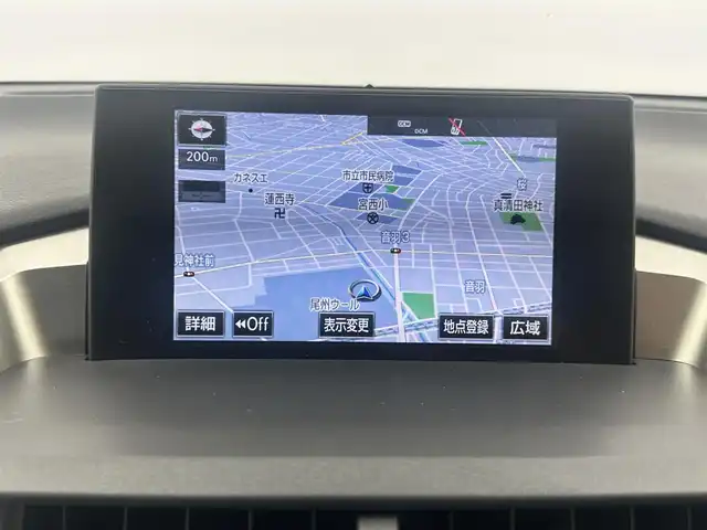 レクサス ＮＸ 300h バージョンL 愛知県 2014(平26)年 7.8万km ソニックチタニウム 純正メモリナビ/（BT/CD/フルセグTV/SD/AUX)/本革シート/バックカメラ/電動リア格納シート/電動リアゲート/前席シートヒーター/前席エアシート/ステアリングヒーター/パノラマビックビューボタン/ETC/ドアバイザー/トノカバー/衝突被害現システム/コーナーセンサー/オートマチックハイビーム/純正18インチAW/純正LEDヘッドライト/純正フロアマット