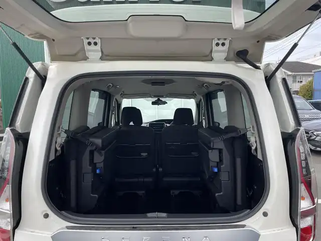 日産 セレナ 神奈川県 2019(令1)年 4.7万km ブリリアントホワイトパール 純正ナビ（ワンセグ　Ｂｌｕｅｔｏｏｔｈ　ＣＤ／ＤＶＤ　バックカメラ）　/クルーズコントロール　/ドライブレコーダー　/コーナーセンサー　　/ETC　/LEDヘッドライト　/横滑り防止装置　/衝突被害軽減システム　/ABS/オートライト/Wエアバック/USB入力端子/スマートキー/　