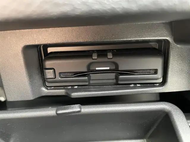 日産 セレナ 神奈川県 2019(令1)年 4.7万km ブリリアントホワイトパール 純正ナビ（ワンセグ　Ｂｌｕｅｔｏｏｔｈ　ＣＤ／ＤＶＤ　バックカメラ）　/クルーズコントロール　/ドライブレコーダー　/コーナーセンサー　　/ETC　/LEDヘッドライト　/横滑り防止装置　/衝突被害軽減システム　/ABS/オートライト/Wエアバック/USB入力端子/スマートキー/　