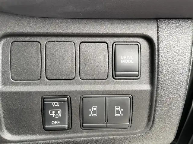 日産 セレナ 神奈川県 2019(令1)年 4.7万km ブリリアントホワイトパール 純正ナビ（ワンセグ　Ｂｌｕｅｔｏｏｔｈ　ＣＤ／ＤＶＤ　バックカメラ）　/クルーズコントロール　/ドライブレコーダー　/コーナーセンサー　　/ETC　/LEDヘッドライト　/横滑り防止装置　/衝突被害軽減システム　/ABS/オートライト/Wエアバック/USB入力端子/スマートキー/　