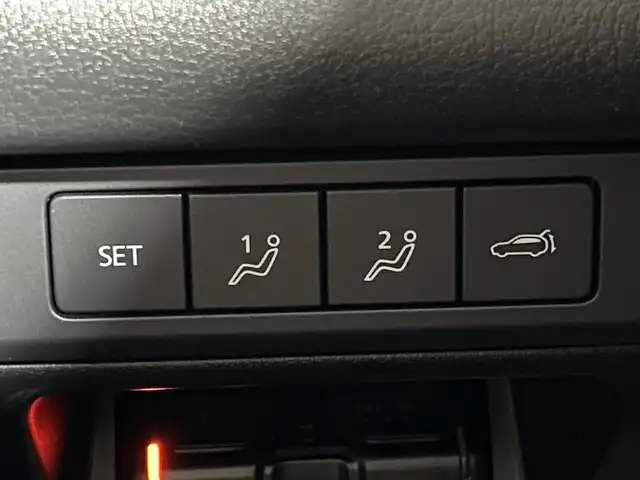 マツダ ＣＸ－３０ 20S Lパッケージ 神奈川県 2020(令2)年 2.9万km マシーングレープレミアムM メーカーオプションナビゲーション/AM FM フルセグ Bluetooth HDMI CD DVD/360°ビューモニター/レーダークルーズコントロール/前側方接近車両検知/後側方接近車両検知/車線逸脱警報システム/ブラインドスポットモニター/ディスタンス＆スピードアラート/レーンキープアシストシステム/スマートブレーキサポート/パーキングセンサー/トラクションコントロールシステム/クリアランスソナー/レザーシート/シートメモリー/前席シートヒーター/運転席パワーシート/ステアリングヒーター/ステアリングリモコン/パドルシフト/パワーバックドア/純正前後ドライブレコーダー/ビルトインETC/純正フロアマット/スマートキー/LEDヘッドライト/オートライト/オートマチックハイビーム/純正18インチアルミホイル