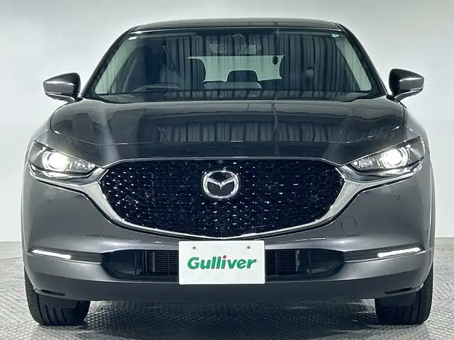 マツダ ＣＸ－３０ 20S Lパッケージ 神奈川県 2020(令2)年 2.9万km マシーングレープレミアムM メーカーオプションナビゲーション/AM FM フルセグ Bluetooth HDMI CD DVD/360°ビューモニター/レーダークルーズコントロール/前側方接近車両検知/後側方接近車両検知/車線逸脱警報システム/ブラインドスポットモニター/ディスタンス＆スピードアラート/レーンキープアシストシステム/スマートブレーキサポート/パーキングセンサー/トラクションコントロールシステム/クリアランスソナー/レザーシート/シートメモリー/前席シートヒーター/運転席パワーシート/ステアリングヒーター/ステアリングリモコン/パドルシフト/パワーバックドア/純正前後ドライブレコーダー/ビルトインETC/純正フロアマット/スマートキー/LEDヘッドライト/オートライト/オートマチックハイビーム/純正18インチアルミホイル
