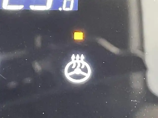 日産 セレナ ハイウェイスター V 愛知県 2023(令5)年 3.2万km ミディアムブルーメタリック 純正１２．３インチナビ　/(Bluetooth/フルセグTV/CarPlay/USB/AM/FM)/純正フリップダウンモニター　/両側パワースライドドア　/アラウンドビューモニター　/プロパイロット　/ビルトインＥＴＣ２．０　/ワイヤレス充電　/デジタルインナーミラー　/シートヒーター/ステアリングヒーター/衝突軽減ブレーキ/ブラインドスポットモニター/LEDヘッドライト/オートブレーキホールド機能/純正フロアマット/ソナー/パドルシフト