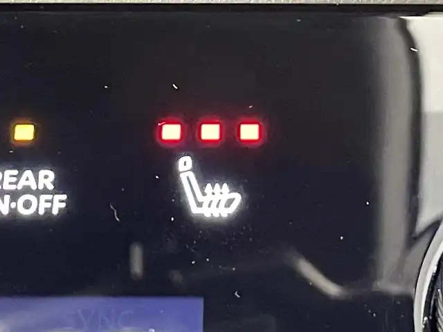 日産 セレナ ハイウェイスター V 愛知県 2023(令5)年 3.2万km ミディアムブルーメタリック 純正１２．３インチナビ　/(Bluetooth/フルセグTV/CarPlay/USB/AM/FM)/純正フリップダウンモニター　/両側パワースライドドア　/アラウンドビューモニター　/プロパイロット　/ビルトインＥＴＣ２．０　/ワイヤレス充電　/デジタルインナーミラー　/シートヒーター/ステアリングヒーター/衝突軽減ブレーキ/ブラインドスポットモニター/LEDヘッドライト/オートブレーキホールド機能/純正フロアマット/ソナー/パドルシフト