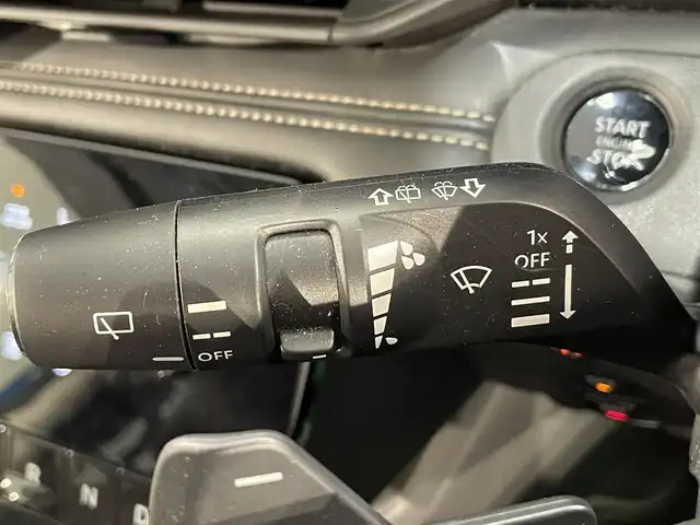 日産 セレナ ハイウェイスター V 愛知県 2023(令5)年 3.2万km ミディアムブルーメタリック 純正１２．３インチナビ　/(Bluetooth/フルセグTV/CarPlay/USB/AM/FM)/純正フリップダウンモニター　/両側パワースライドドア　/アラウンドビューモニター　/プロパイロット　/ビルトインＥＴＣ２．０　/ワイヤレス充電　/デジタルインナーミラー　/シートヒーター/ステアリングヒーター/衝突軽減ブレーキ/ブラインドスポットモニター/LEDヘッドライト/オートブレーキホールド機能/純正フロアマット/ソナー/パドルシフト