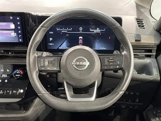 日産 セレナ ハイウェイスター V 愛知県 2023(令5)年 3.2万km ミディアムブルーメタリック 純正１２．３インチナビ　/(Bluetooth/フルセグTV/CarPlay/USB/AM/FM)/純正フリップダウンモニター　/両側パワースライドドア　/アラウンドビューモニター　/プロパイロット　/ビルトインＥＴＣ２．０　/ワイヤレス充電　/デジタルインナーミラー　/シートヒーター/ステアリングヒーター/衝突軽減ブレーキ/ブラインドスポットモニター/LEDヘッドライト/オートブレーキホールド機能/純正フロアマット/ソナー/パドルシフト