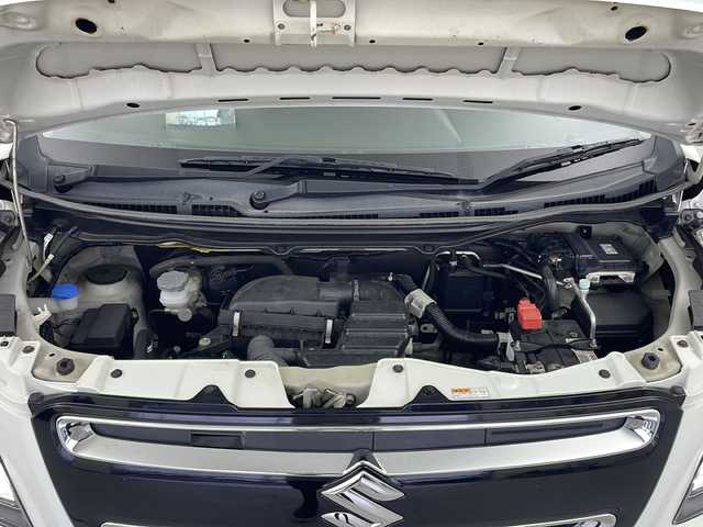 スズキ ワゴンＲ スティングレー L 岐阜県 2017(平29)年 5.1万km ピュアホワイトP 社外ナビ（MDV-D304）/AM/FM/CD/DVD/SD/ワンセグTV/バックカメラ/衝突軽減ブレーキ/レーンキープアシスト/シートヒーター（運転席）/HUD/LEDヘッドランプ/社外フロアマット/純正14AW/社外前方ドラレコ/スマートキー/プッシュスタート