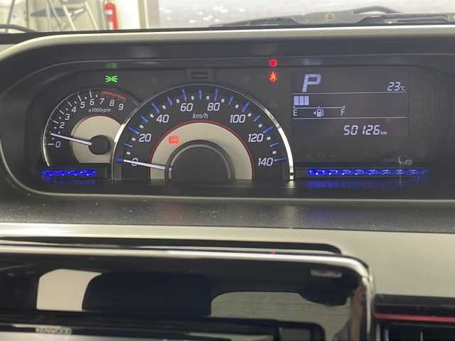 スズキ ワゴンＲ スティングレー L 岐阜県 2017(平29)年 5.1万km ピュアホワイトP 社外ナビ（MDV-D304）/AM/FM/CD/DVD/SD/ワンセグTV/バックカメラ/衝突軽減ブレーキ/レーンキープアシスト/シートヒーター（運転席）/HUD/LEDヘッドランプ/社外フロアマット/純正14AW/社外前方ドラレコ/スマートキー/プッシュスタート
