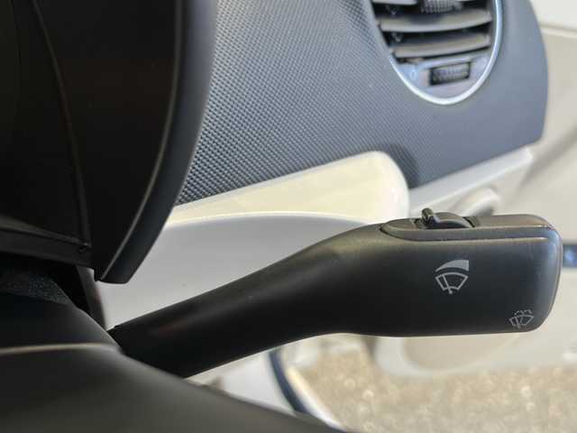 フォルクスワーゲン ニュー ビートル ヴィンテージ 愛知県 2009(平21)年 7万km サンフラワー 登録時走行距離69774キロ/社外ナビゲーション/社外ドライブレコーダー/社外バックカメラ/フロアマット/助手席エアバック/スペアキー/取扱説明書