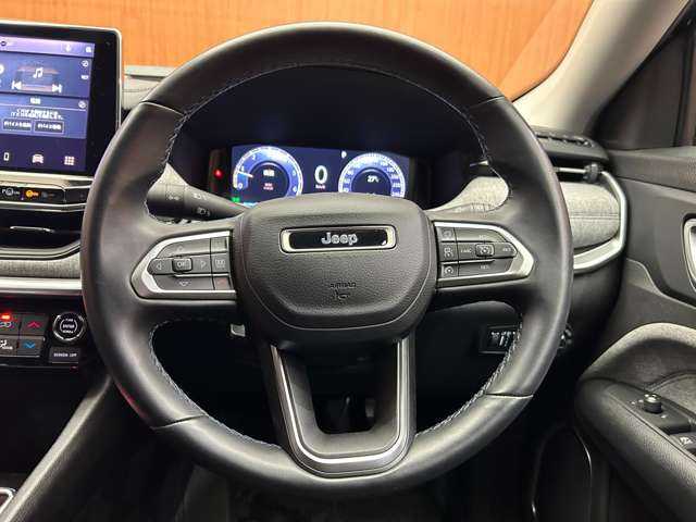 クライスラー・ジープ ジープ コンパス ロンジチュード 千葉県 2022(令4)年 1.3万km 紺Ｍ ＡＣＣ　/純正ナビ　/バックカメラ　/ドライブレコーダー　/フルセグＴＶ　/パーキングアシスト　/純正１７インチＡＷ　/ＥＴＣ　/レーンアシスト　/ＬＥＤヘッドライト　/オートライト　/ハーフレザーシート