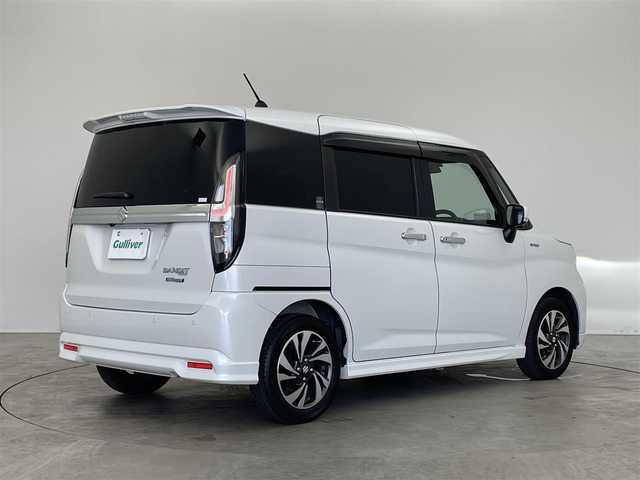 スズキ ソリオ バンディット HV MV 埼玉県 2024(令6)年 0.7万km ピュアホワイトP 純正メモリナビ/ CD DVD フルセグTV Bluetooth/全周囲カメラ/スズキセーフティサポート/衝突軽減ブレーキ/レーダークルーズコントロール/誤発進抑制制御機能/両側電動スライドドア/オートハイビーム/LEDヘッドライト/パドルシフト/ステアリングスイッチ/スマートキー×２/前席シートヒーター/ドライブレコーダー/ETC/15インチ純正アルミホイール/電動格納ミラー/アイドリングストップ/プッシュスタート/純正フロアマット