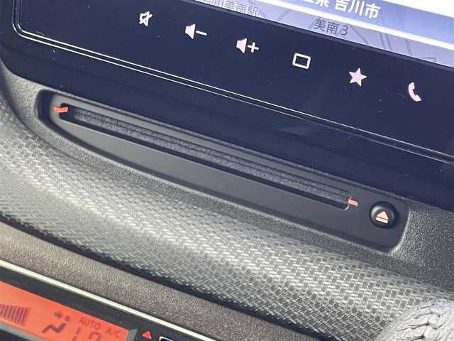 スズキ ソリオ バンディット HV MV 埼玉県 2024(令6)年 0.7万km ピュアホワイトP 純正メモリナビ/ CD DVD フルセグTV Bluetooth/全周囲カメラ/スズキセーフティサポート/衝突軽減ブレーキ/レーダークルーズコントロール/誤発進抑制制御機能/両側電動スライドドア/オートハイビーム/LEDヘッドライト/パドルシフト/ステアリングスイッチ/スマートキー×２/前席シートヒーター/ドライブレコーダー/ETC/15インチ純正アルミホイール/電動格納ミラー/アイドリングストップ/プッシュスタート/純正フロアマット