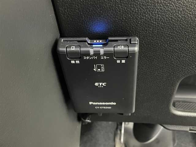 スズキ ソリオ バンディット HV MV 埼玉県 2024(令6)年 0.7万km ピュアホワイトP 純正メモリナビ/ CD DVD フルセグTV Bluetooth/全周囲カメラ/スズキセーフティサポート/衝突軽減ブレーキ/レーダークルーズコントロール/誤発進抑制制御機能/両側電動スライドドア/オートハイビーム/LEDヘッドライト/パドルシフト/ステアリングスイッチ/スマートキー×２/前席シートヒーター/ドライブレコーダー/ETC/15インチ純正アルミホイール/電動格納ミラー/アイドリングストップ/プッシュスタート/純正フロアマット