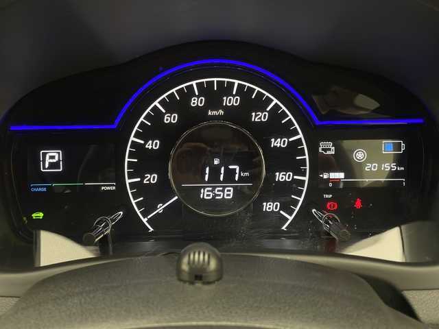 日産 ノート e－パワーオーテック 宮崎県 2020(令2)年 2.1万km ブリリアントホワイトパール 禁煙車/エマージェンシーブレーキ/純正ナビTV/（MM319D-W/CD/DVD/Bluetooth/フルセグTV)/純正ドライブレコーダー/純正15インチアルミ/純正LEDオートライト/純正フォグ/純正フロアマット/アラウンドビューモニター/レーンディパーチャーアラート/デジタルインナーミラー/インテリジェントキー/ウインカードアミラー/オートエアコン/ETC/インテリジェントキー/プッシュエンジンスタート/新車時保証書/取扱い説明書