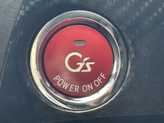 トヨタ プリウス S ツーリングセレ G’s 熊本県 2013(平25)年 8.3万km ホワイトパールクリスタルシャイン 純正ナビ/・AM/FM/CD/DVD/USB/BT/・フルセグTV/バックカメラ/・サイド/レーンキープアシスト/横滑り防止装置/革巻きステアリング/・ステアリングリモコン/電動格納ミラー/・ウィンカーミラー/D/N席シートヒーター/純正エアロパーツ/・フロント/リアアンダー/ビルトインETC/HIDライト/・フォグランプ/トノカバー/純正ドアバイザー/純正フロアマット/純正アルミホイール/スマートキー/PWRモード/ECOモード/EVモード