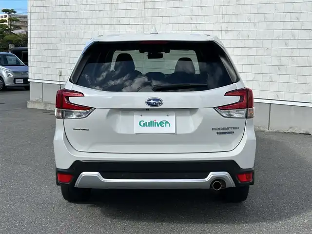スバル フォレスター ハイブリッド アドバンス 山形県 2019(令1)年 8.1万km クリスタルホワイトP 純正ナビ/・フルセグTV/AM/FM/DVD//Bluetooth/4WD/禁煙車/追従式レーダークルーズコントロール/レーンキープアシスト/衝突被害軽減システム/バックカメラ/デジタルインナーミラー/前後コーナーセンサー/横滑り防止装置/パワーシートD/N/全席ヒートシーター/LEDヘッドライト/フォグランプ/ドアバイザー/ETC/保証書/取扱説明書