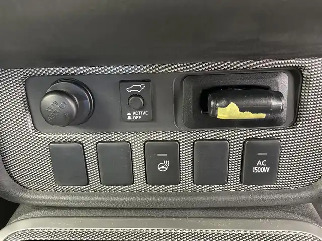 三菱 アウトランダー ＰＨＥＶ Sエディション 富山県 2017(平29)年 16万km アメジストブラック/シルキーホワイト 4WD/純正ディスプレイオーディオ/（AM/FM/USB/BT/HDMI）/アラウンドビューモニター/サンルーフ/衝突被害軽減ブレーキ/アダプティブクルーズコントロール/レーンキープアシスト/オートマチックハイビーム/LEDヘッドライト/電動リアゲート/AC100V充電/ETC/パドルシフト/ハーフレザーシート/前席シートヒーター/運転席パワーシート/ステアリングヒーター/純正18インチAW/スマートキー/プッシュスタート/純正フロアマット/取扱説明書/保証書