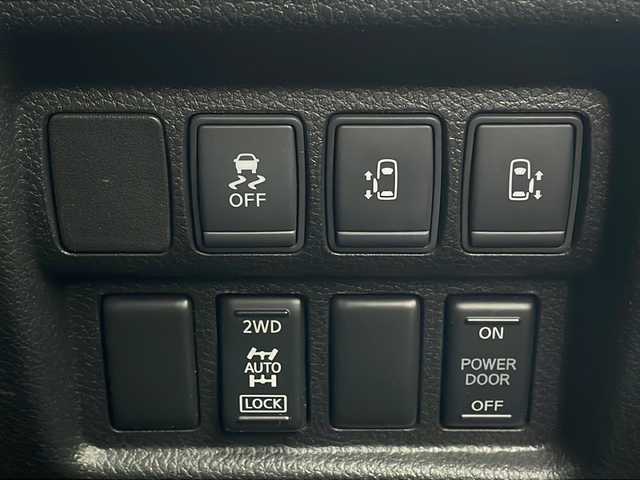 日産 エルグランド 250ハイウェイスター 青森県 2014(平26)年 10万km ファントムブラック 4WD/純正8インチSDナビ・フルセグTV/CD・DVD・Bluetooth・USB・AUX/純正11インチフリップダウンモニター/バックカメラ/両側パワースライドドア/合皮コンビシート/クルーズコントロール/純正エンジンスターター/ビルトインETC/LEDヘッドライト/LEDフォグランプ/純正18インチアルミ/インテリキー/プッシュスタート