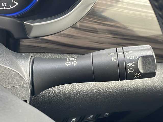 日産 エルグランド 250ハイウェイスター 青森県 2014(平26)年 10万km ファントムブラック 4WD/純正8インチSDナビ・フルセグTV/CD・DVD・Bluetooth・USB・AUX/純正11インチフリップダウンモニター/バックカメラ/両側パワースライドドア/合皮コンビシート/クルーズコントロール/純正エンジンスターター/ビルトインETC/LEDヘッドライト/LEDフォグランプ/純正18インチアルミ/インテリキー/プッシュスタート