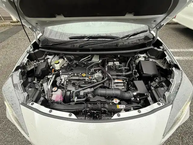 トヨタ ヤリスクロス ハイブリッド Z 千葉県 2025(令7)年 0.5万km プラチナホワイトパールマイカ 純正ディスプレイオーディオ（AM/FM/Bluetooth/Miracast)/バックカメラ/トヨタセーフティー/レーダークルーズコントロール/ETC/ステアリングヒーター/前席シートヒーター/ハーフレザーシート/運転席パワーシート/純正アルミホイール/LEDヘッドライト/フォグランプ/スマートキー/取扱説明書/保証書/スペアキー