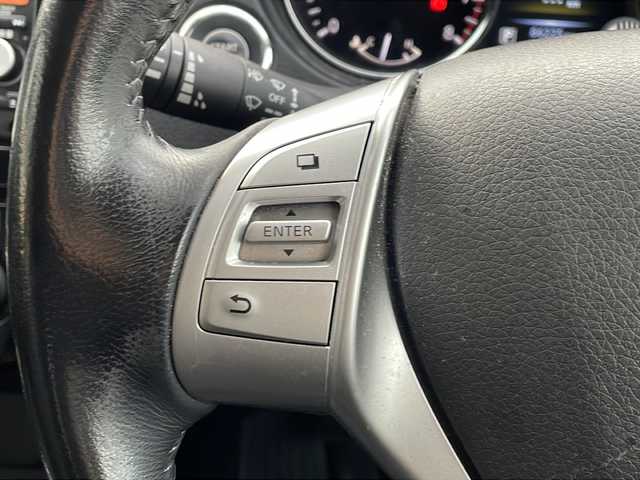 日産 エクストレイル 20Xt エマージェンシーブレーキ 新潟県 2016(平28)年 8.7万km ダイヤモンドブラック 純正SDナビ(MM115D-W)/（AM/FM/CD/Bluetooth）/フルセグTV/衝突軽減/クリアランスソナー/バックカメラ/LEDヘッドライト/フォグランプ/シートヒーター/ウィンカーミラー/電格ミラー/ドアバイザー/スマートスペアキー