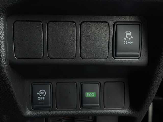 日産 エクストレイル 20Xt エマージェンシーブレーキ 新潟県 2016(平28)年 8.7万km ダイヤモンドブラック 純正SDナビ(MM115D-W)/（AM/FM/CD/Bluetooth）/フルセグTV/衝突軽減/クリアランスソナー/バックカメラ/LEDヘッドライト/フォグランプ/シートヒーター/ウィンカーミラー/電格ミラー/ドアバイザー/スマートスペアキー