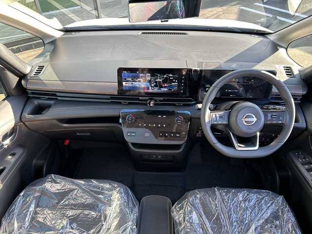 日産 セレナ e－パワー ハイウェイスター V 岐阜県 2025(令7)年 0.1千km ホワイト 登録時走行距離5km/全方位カメラ/両側パワースライドドア/フルセグＴＶ/純正ディスプレイオーディオ/バックカメラ/クルーズコントロール/プロパイロット/ハーフレザーシート/ワイヤレス充電/ＬＥＤヘッドライト/禁煙車/純正アルミホイール/コーナーセンサー/LEDヘッドライト/オートライト/オートマチックハイビーム/フロントフォグランプ/USB入力端子/プッシュスタート/スマートキー/スペアキー/アイドリングストップ