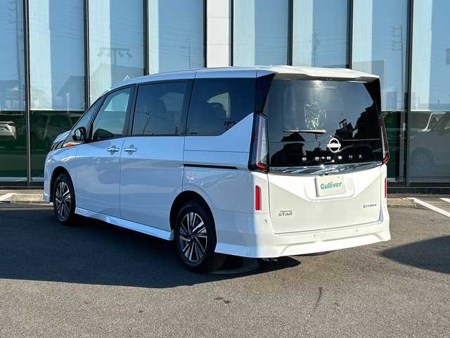 日産 セレナ e－パワー ハイウェイスター V 岐阜県 2025(令7)年 0.1千km ホワイト 登録時走行距離5km/全方位カメラ/両側パワースライドドア/フルセグＴＶ/純正ディスプレイオーディオ/バックカメラ/クルーズコントロール/プロパイロット/ハーフレザーシート/ワイヤレス充電/ＬＥＤヘッドライト/禁煙車/純正アルミホイール/コーナーセンサー/LEDヘッドライト/オートライト/オートマチックハイビーム/フロントフォグランプ/USB入力端子/プッシュスタート/スマートキー/スペアキー/アイドリングストップ